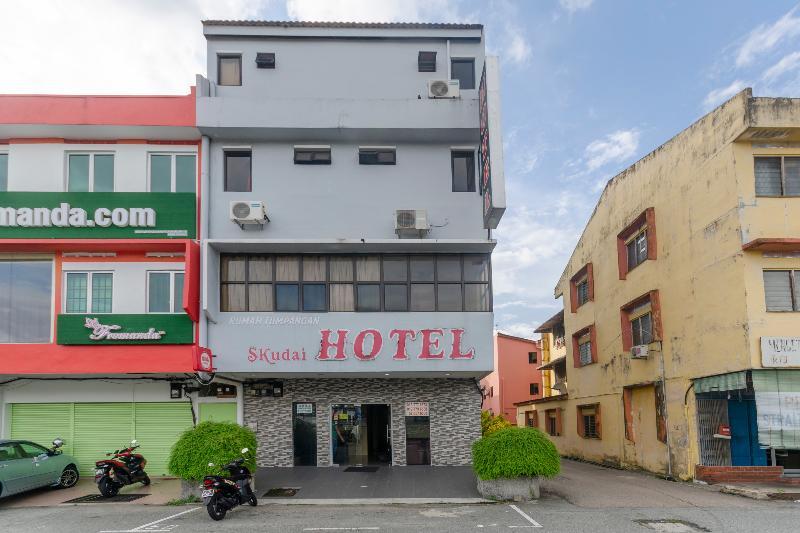 Oyo 1010 Skudai Hotel Esterno foto