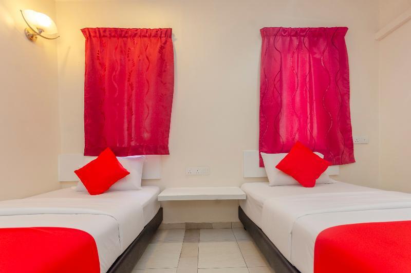 Oyo 1010 Skudai Hotel Esterno foto